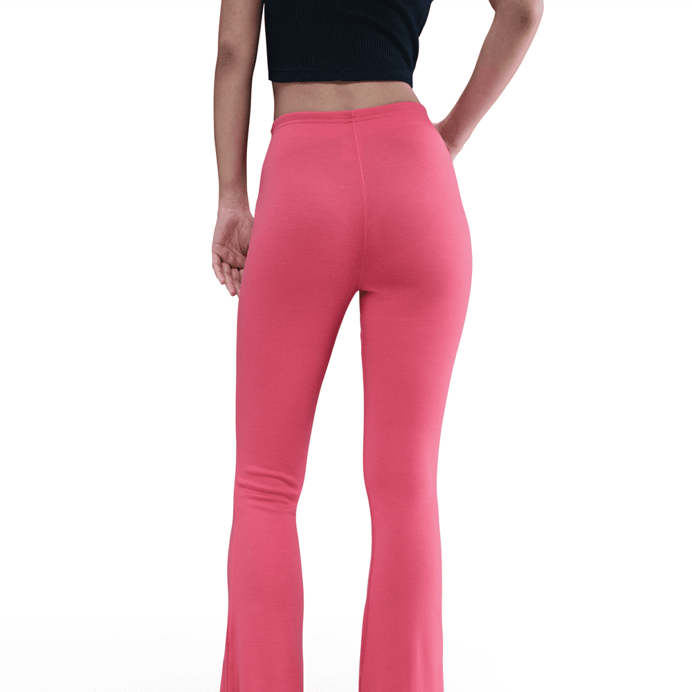 Wmns Nike Sportswear Chill Knits Tight Mini-Rib Flared Leggings