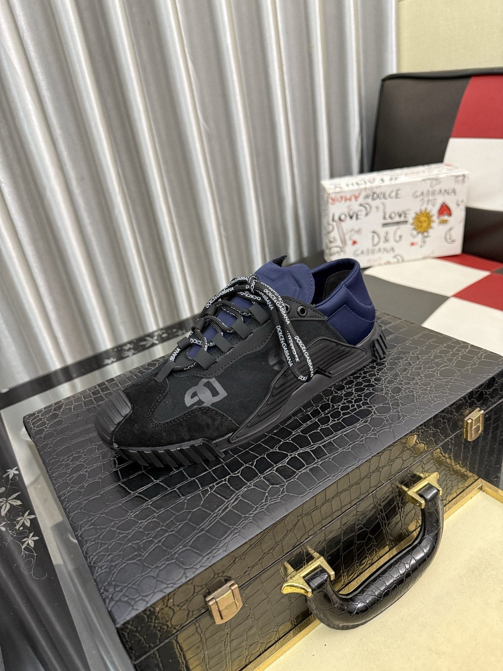 Dolce & Gabbana Black and Navy Low-Top Sneakers